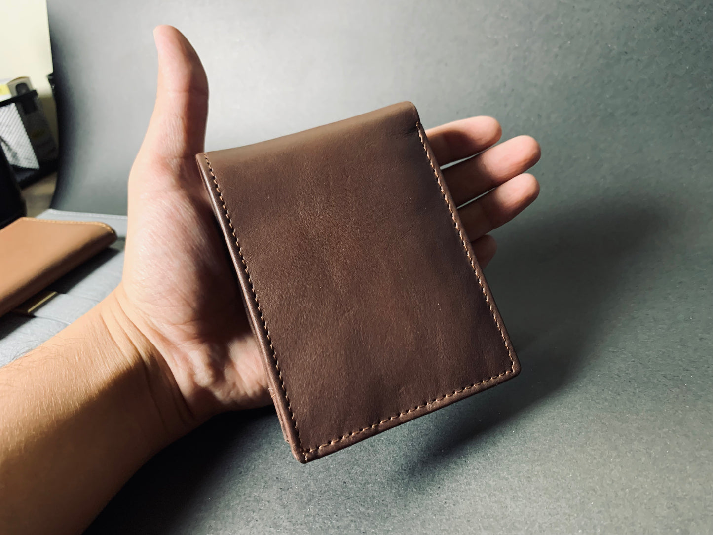 Ravera Forge — Handcrafted Full-Grain Leather Bifold Wallet